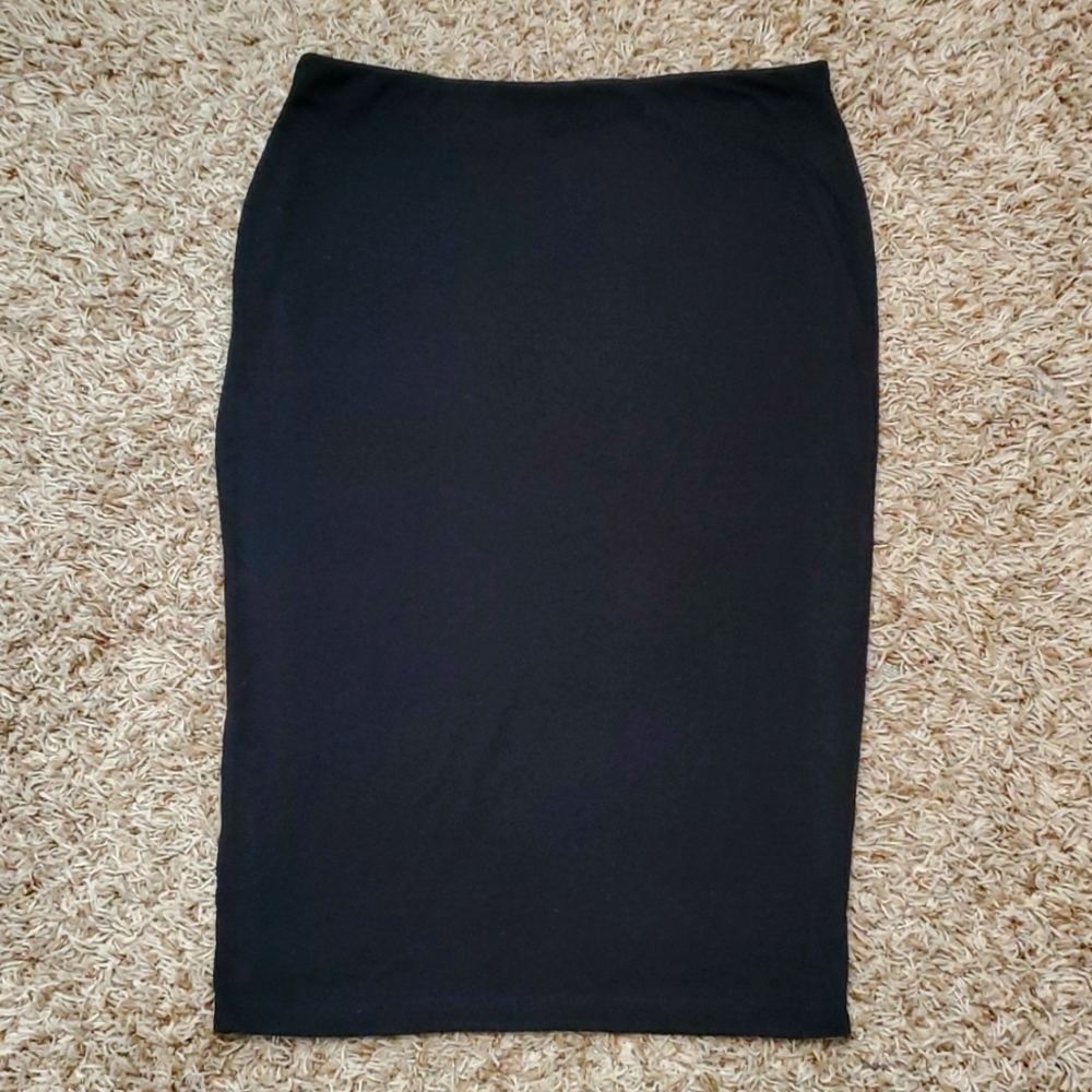 BlackPencil Skirt - NO Slit